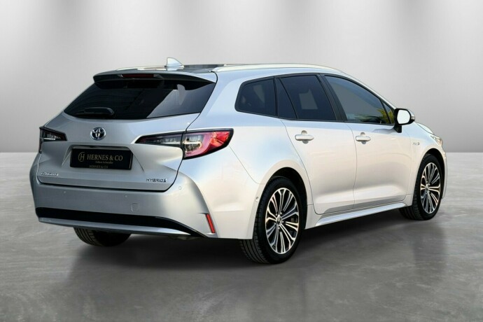 toyota-corolla-elektrisitetbensin-2019-big-6