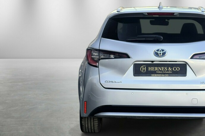 toyota-corolla-elektrisitetbensin-2019-big-9