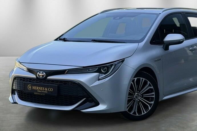 toyota-corolla-elektrisitetbensin-2019-big-2