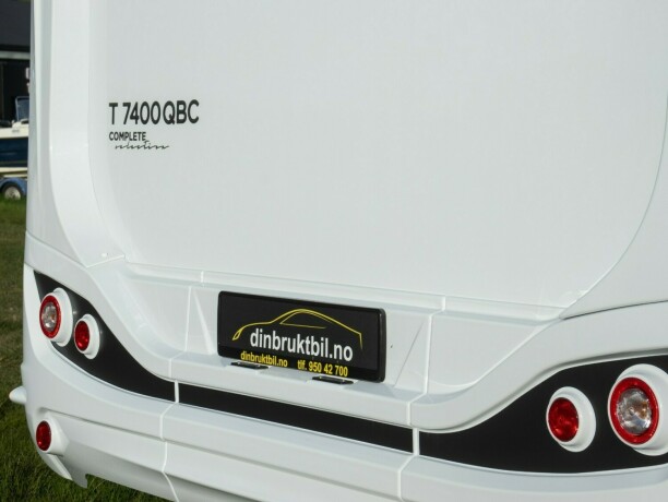 etrusco-t7400-qbc-queensbed-ikke-senkeseng-face2face-dusj-og-toalett-p229-hver-side-stor-garasje-truma6e-diesel-2024-big-10