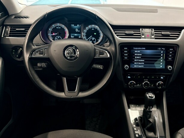 skoda-octavia-bensin-2018-big-11