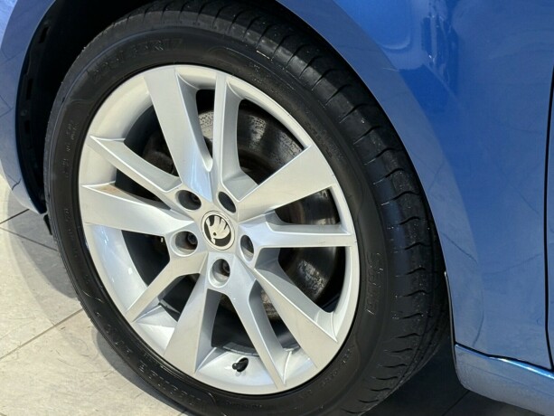 skoda-octavia-bensin-2018-big-3