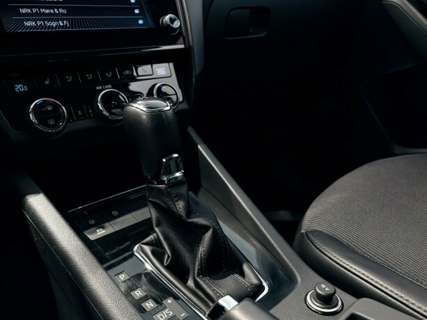 skoda-octavia-bensin-2018-big-16