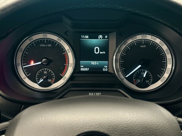 skoda-octavia-bensin-2018-big-13