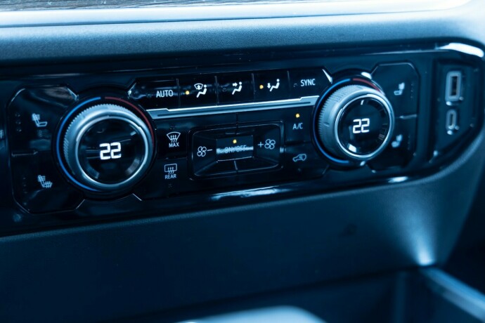 chevrolet-silverado-diesel-2022-big-23