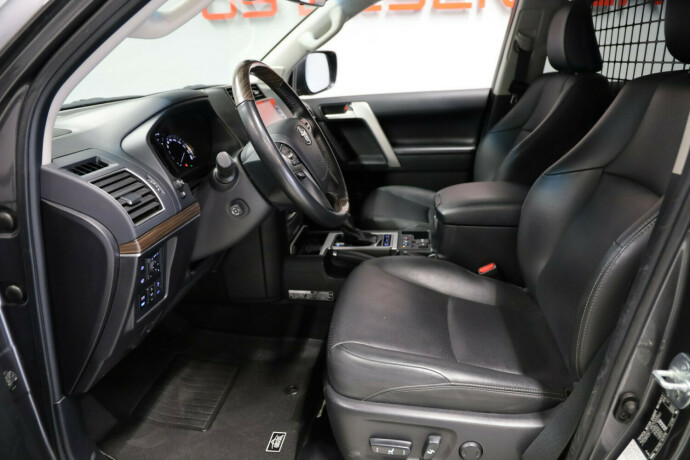 toyota-land-cruiser-diesel-2021-big-7