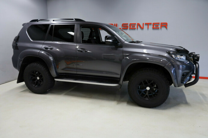 toyota-land-cruiser-diesel-2021-big-2