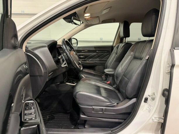 mitsubishi-outlander-elektrisitetbensin-2018-big-7