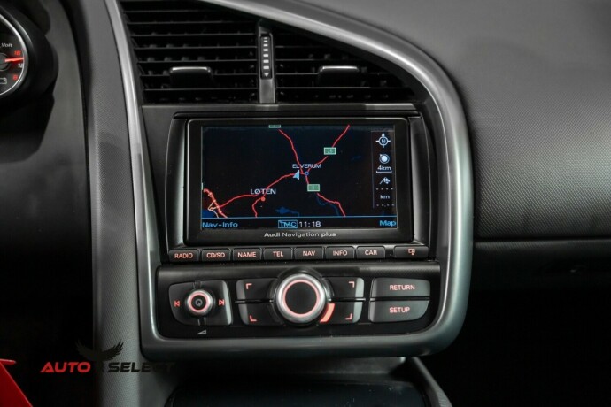 audi-r8-bensin-2007-big-38