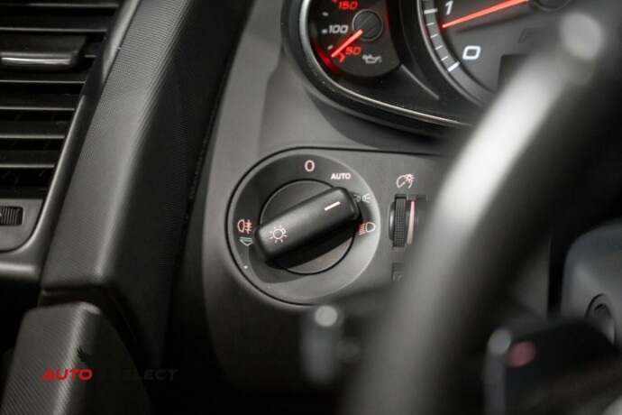 audi-r8-bensin-2007-big-28