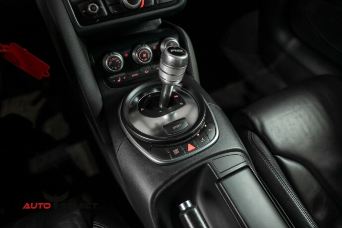 audi-r8-bensin-2007-big-39