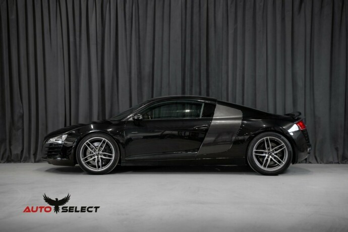 audi-r8-bensin-2007-big-7