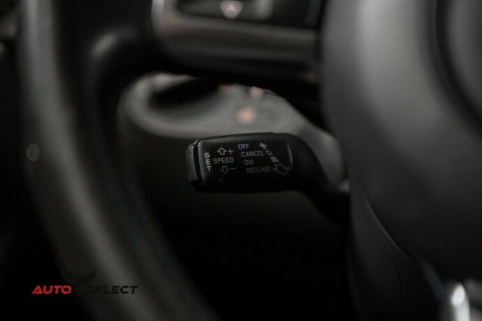 audi-r8-bensin-2007-big-29