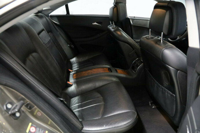 mercedes-benz-cls-diesel-2006-big-10