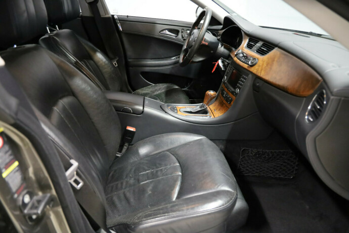 mercedes-benz-cls-diesel-2006-big-9