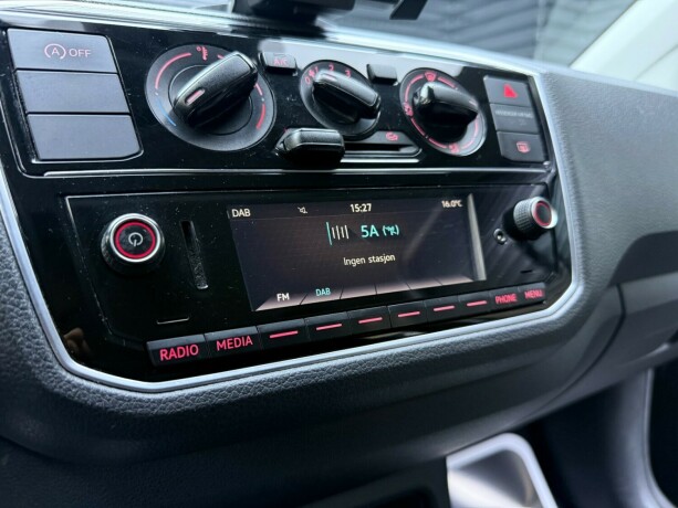 volkswagen-up-bensin-2020-big-15