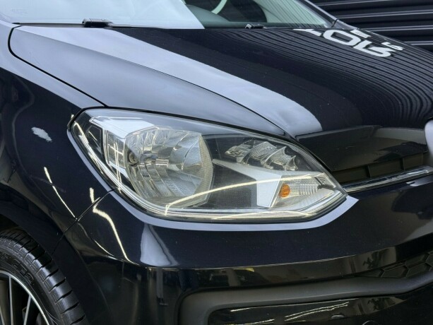 volkswagen-up-bensin-2020-big-3