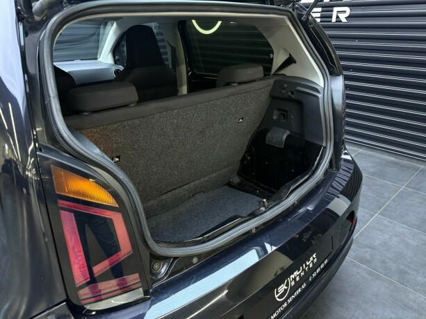 volkswagen-up-bensin-2020-big-24