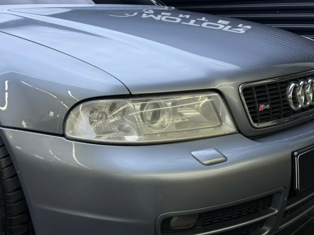 audi-s4-bensin-2001-big-4