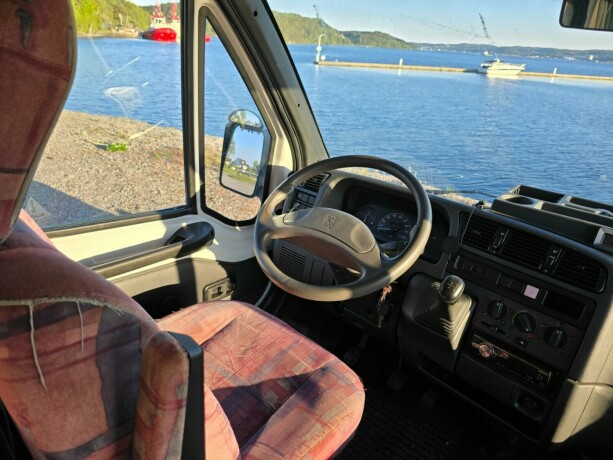 swift-royale-590-diesel-1996-big-33