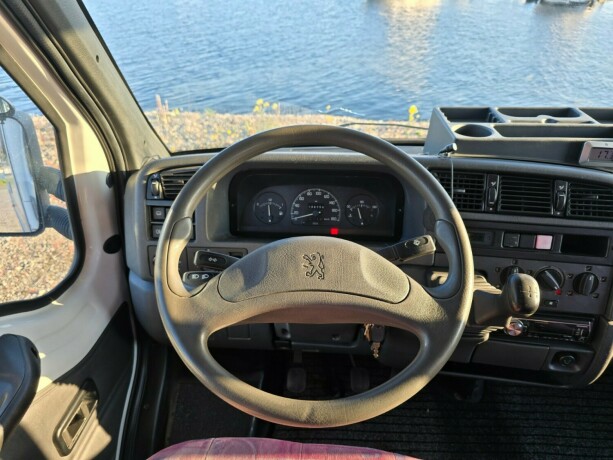 swift-royale-590-diesel-1996-big-29