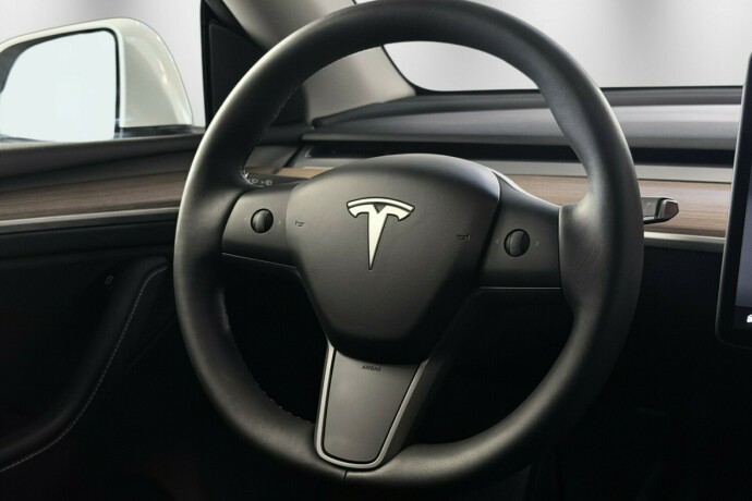 tesla-model-y-elektrisitet-2023-big-14