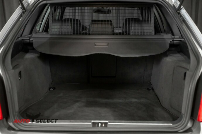 audi-rs4-bensin-2000-big-9