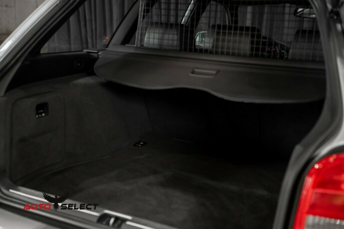 audi-rs4-bensin-2000-big-10
