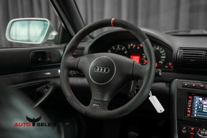 audi-rs4-bensin-2000-big-28