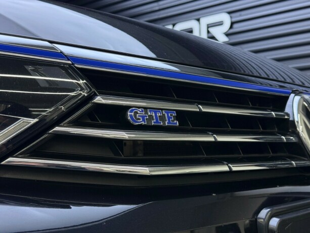 volkswagen-passat-elektrisitetbensin-2018-big-4