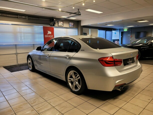 bmw-3-serie-plug-in-petrol-2018-big-6