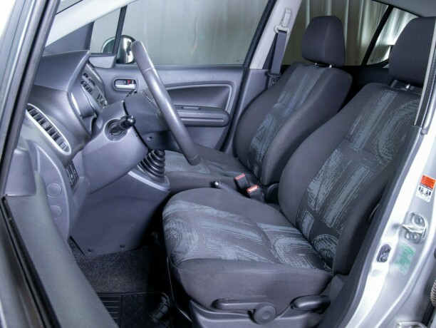 opel-agila-bensin-2013-big-37