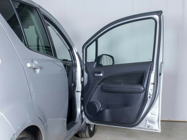 opel-agila-bensin-2013-big-12