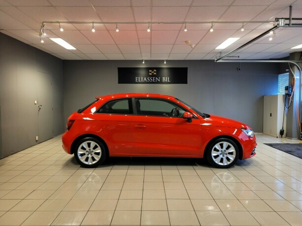 audi-a1-bensin-2013-big-3