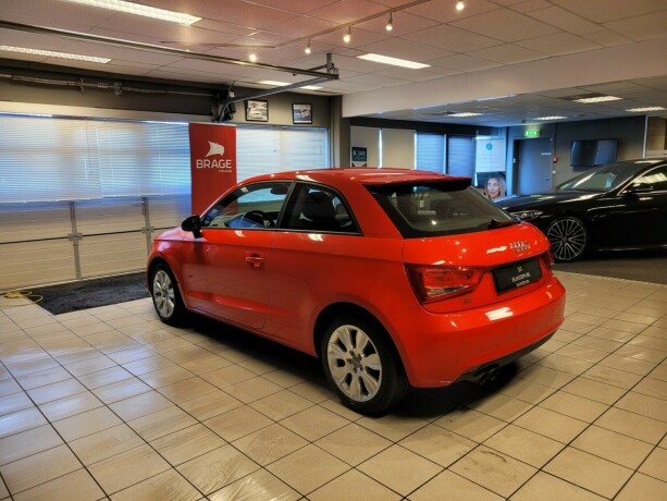 audi-a1-bensin-2013-big-6