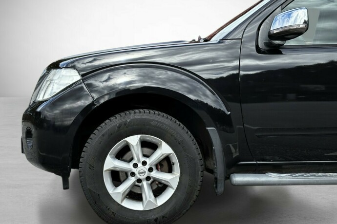 nissan-navara-diesel-2011-big-7