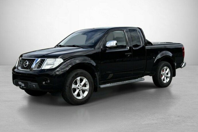 nissan-navara-diesel-2011-big-0
