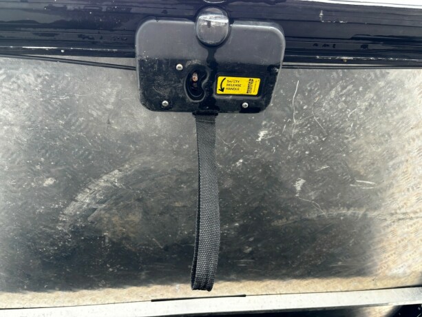nissan-navara-diesel-2011-big-26