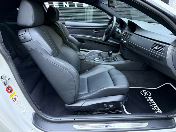 bmw-m3-bensin-2008-big-34
