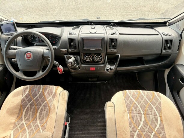 rapido-776ff-lav-plassert-seng-senkeseng-truma-6eh-stort-kj248leskap-b-f248rerkort-diesel-2012-big-14