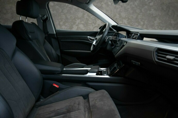 audi-e-tron-sportback-elektrisitet-2021-big-33