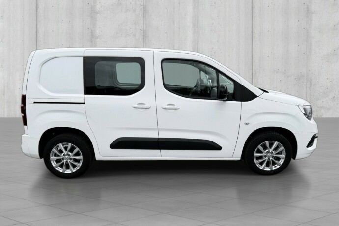 opel-combo-e-elektrisitet-2022-big-5