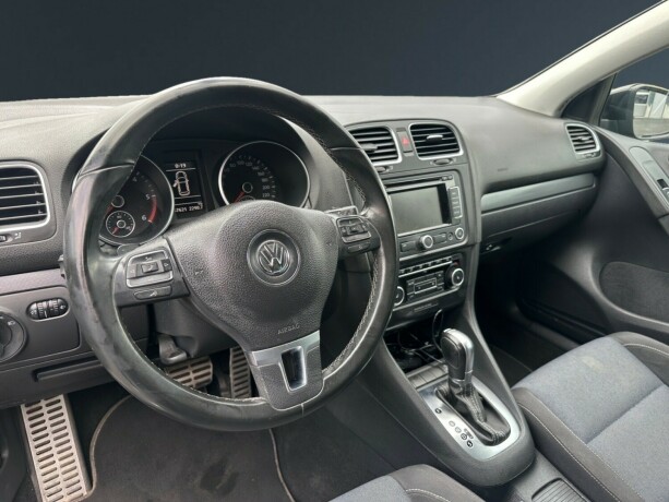 volkswagen-golf-diesel-2011-big-9