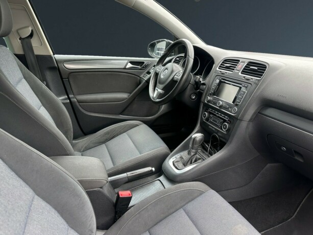 volkswagen-golf-diesel-2011-big-11