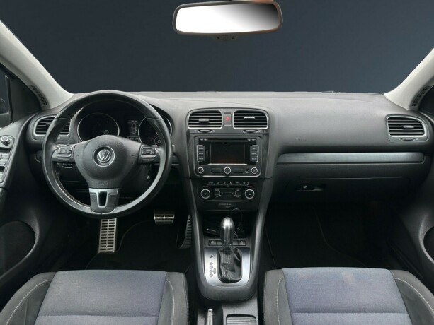 volkswagen-golf-diesel-2011-big-10