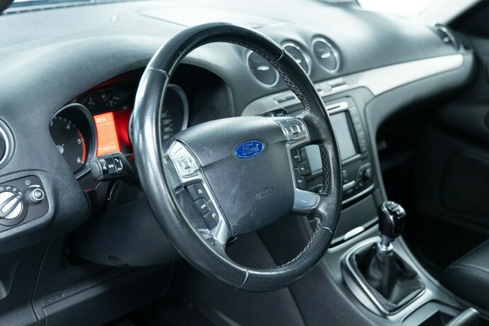 ford-s-max-diesel-2012-big-5