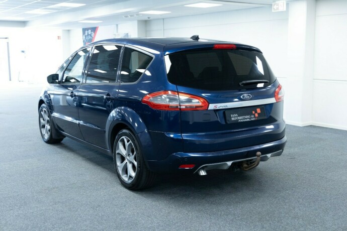ford-s-max-diesel-2012-big-1