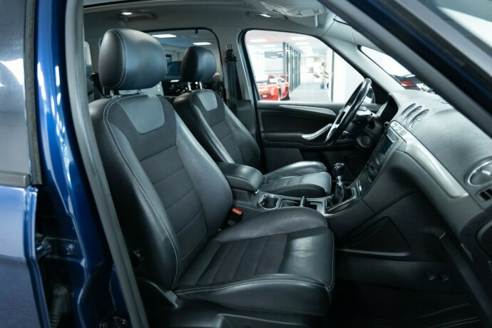 ford-s-max-diesel-2012-big-9