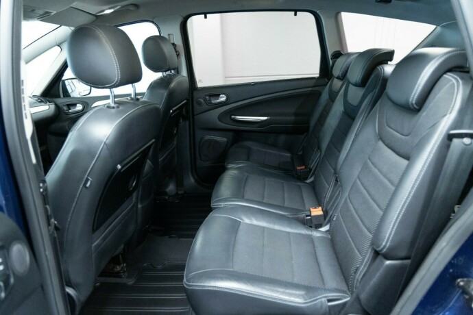 ford-s-max-diesel-2012-big-6