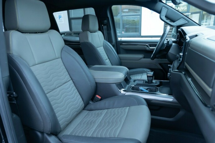 chevrolet-silverado-diesel-2025-big-8